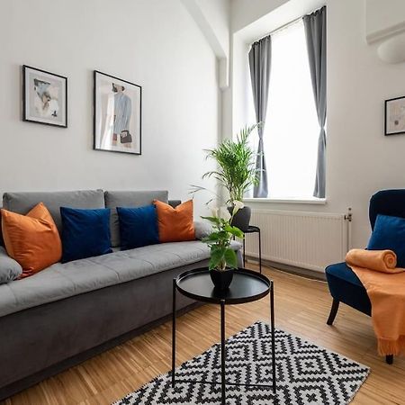 Pristine 1Br Steps From City By Hm Виена Екстериор снимка